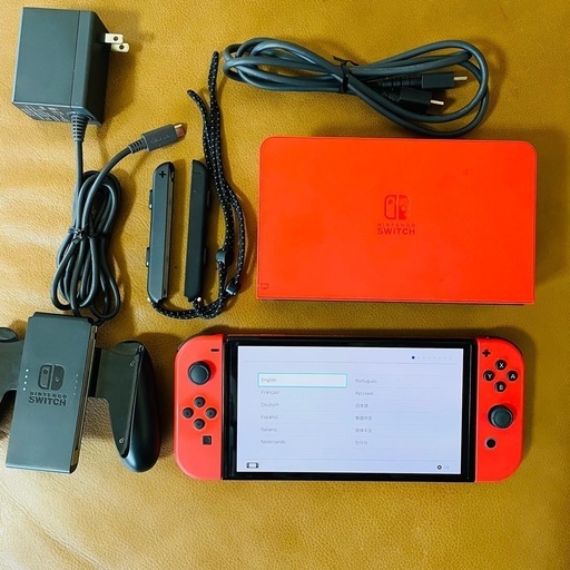 Switch有機EL マリオレッド (ももも) てだこ浦西のおもちゃの