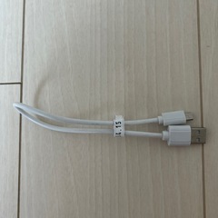 マイクロUSBケーブルの画像