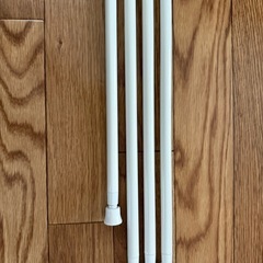 決まりました、短い突っ張り棒と布