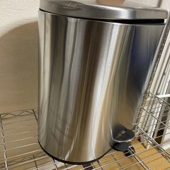 新品　Ikea イケア　STABBEN スタッベン ペダル式ゴミ箱, ステンレススチール, 20 lの画像