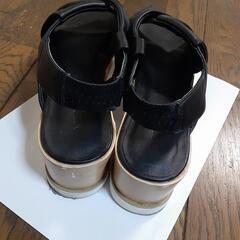 厚底サンダルの画像