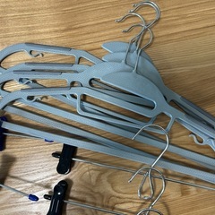 ハンガー4本 ・ボトムスハンガー10本　全14本セットの画像