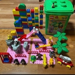 LEGO duplo デュプロバケツ　＆　オークビレッジ　積み木