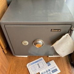 [ジャンク品]開かずの金庫
