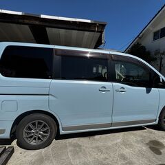 日産セレナ　C25型　ブロックタイヤなどカスタムの画像