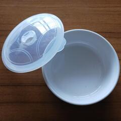 蓋付き食器３点セットの画像
