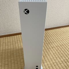 Xbox Series S 512GB (縦置きスタンド付き)の画像