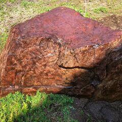 庭石  差し上げます　およそ140x90x地上の高さ60cm　重機、トラック作業できますの画像