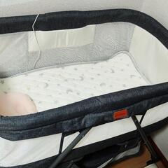 ベビーベッド（センサー付き!!）