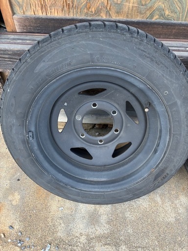 ESB TC01 15 インチ 8J PCD139.7±0 ホイールタイヤセット (大吉 ESB TC01 15 インチ 8J PCD139.7±0 ホイールタイヤセット (大吉