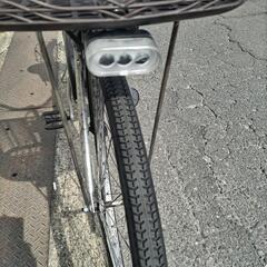 電動アシスト自転車の前後タイヤ交換の画像