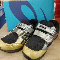 asics スニーカー TJ11456