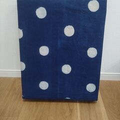座布団　クッション硬め　手作りカバーブロックプリント水玉〔42cm×53cm・厚み10cm〕の画像
