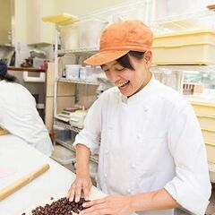 【正社員】有名和菓子の製造スタッフ募集!!★180,000円~2...
