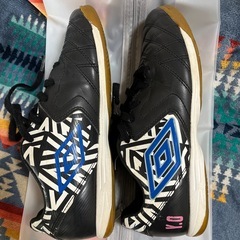 アンブロ　フットサルシューズ　キッズの画像