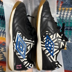 アンブロ　フットサルシューズ　キッズの画像