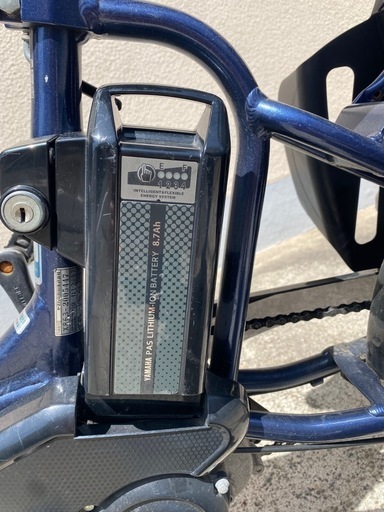 値下げしました‼️バッテリー2個付き　3人乗り電動アシスト自転車