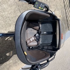 値下げしました‼️バッテリー2個付き　3人乗り電動アシスト自転車の画像