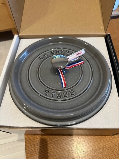 【未使用・新品】ストウブ　鍋　
ココットロンド　24㎝　グラファイトグレー