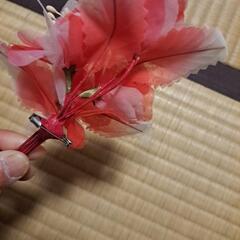 ピンク系のコサージュの画像