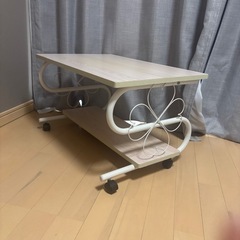 ロータイプ　パソコンデスクの画像