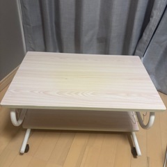 ロータイプ　パソコンデスクの画像