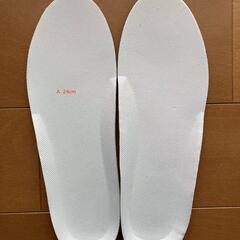 【未使用品】インソール　中敷き　24cm　軽い　肌触り良い 　洗...