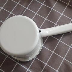 お値下げ 新品 野田琺瑯×日々道具 ミルクパン 10cm ホーロー 琺瑯 片手鍋 鍋 日本製 離乳食 小鍋 ソースパン ホワイト ※オマケ付きの画像
