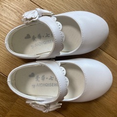 お出かけシューズ14センチ位の画像