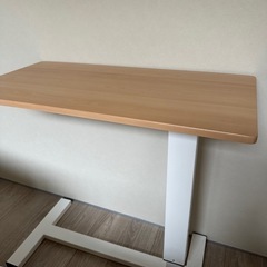 昇降式テーブル