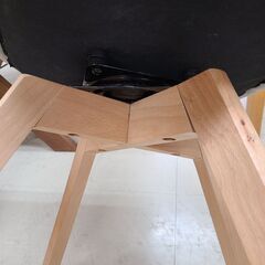 J9335　DORIS　ドリス　回転ダイニングチェア　ナンシー　ライトグレー　クリーニング済み【リユースのサカイ柏店】参考価格7,990円の画像