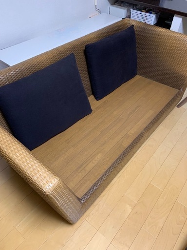 本物　定価50万　フクラ マロニー本革 ブランドソファ 編み込みベッド クッショ ン家具