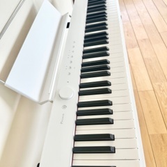 カシオ電子ピアノ Privia PX-S1000（スタンド付き）の画像