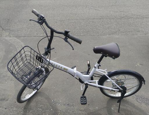 20インチ 🚲 ノーパンク 折りたたみ自転車 11,800円 🔁6段切替