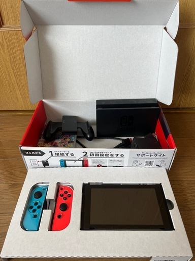 Nintendo Switchソフト10個付き
【美品】
