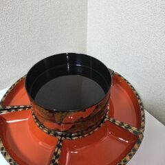美品　漆器風回転オードブル　中央重箱３段重　とても豪華です！の画像