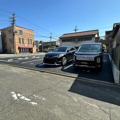 六番町駅近くの月極駐車場に空きが出ました！の画像