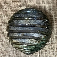 〈廃棄〉　陶製の器とナプキンホルダーの画像
