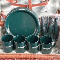 新品未使用 ピクニックバスケット ４人用食器セット付きの画像