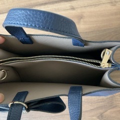 【最終値下げ！！8月末削除】リボン付きネイビー バッグの画像