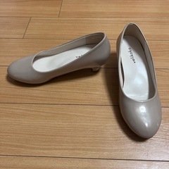 パンプス 21cm ベージュの画像