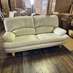 決まりました　平日お渡しは値引き　三人掛けソファ　ソファ　未使用の画像