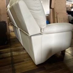 決まりました　平日お渡しは値引き　三人掛けソファ　ソファ　未使用の画像