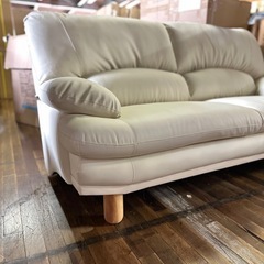 決まりました　平日お渡しは値引き　三人掛けソファ　ソファ　未使用の画像