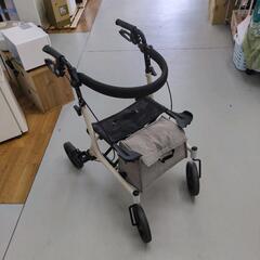 期間限定の特別値下げ！ J569 ★多少使用感★安寿★歩行車ショッピングターンの画像