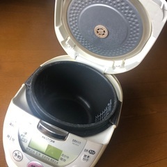 日立製　IHジャー炊飯器　炊飯容量1.0リットルの画像