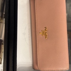 PRADA プラダ　長財布