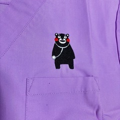 くまモン　ナース服　スクラブ　ラベンダーの画像