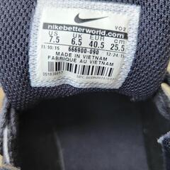 NIKE　ナイキ　スニーカー　黒の画像