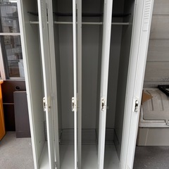 オフィス用スチールロッカーの画像